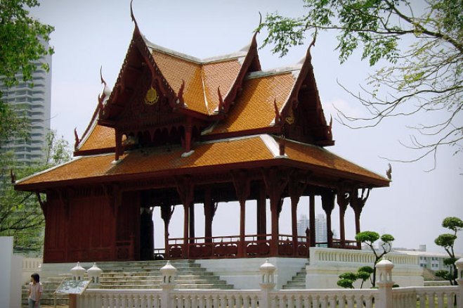 สวนสาธารณะสันติชัยปราการ จาก : http://office.bangkok.go.th/publicpark/park21.asp